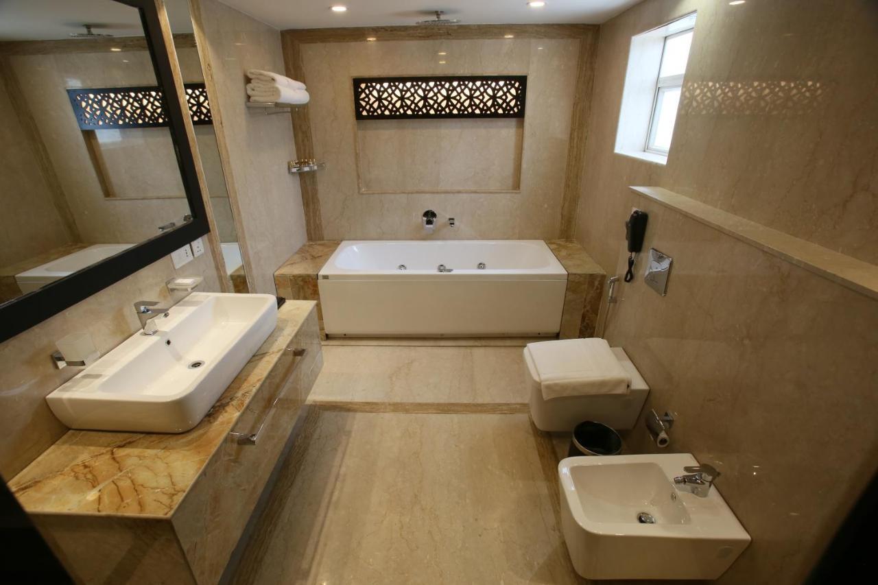 Vivin Luxury Suites Thiruvananthapuram Exteriér fotografie